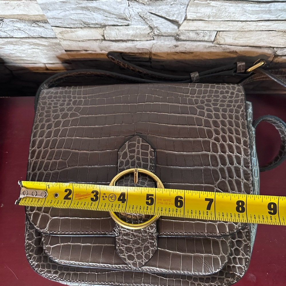 Banana Republic Croc Embossed Genuine Leather Crossbody bag - Picture 10 of 10